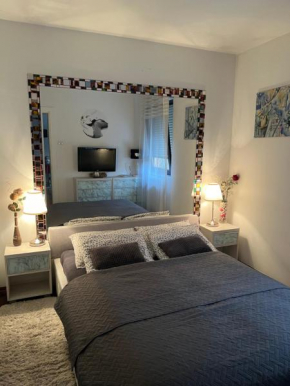 Apartment Sweet Dreams-close to ZOO,Dinamo stadium and the city center